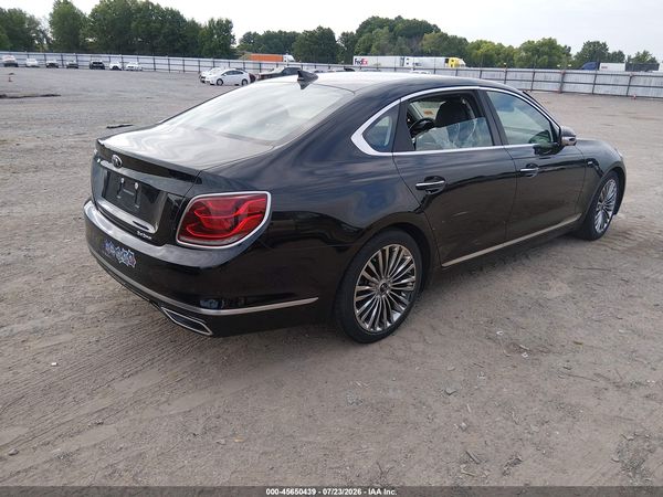 2019 KIA K900 LUXURY