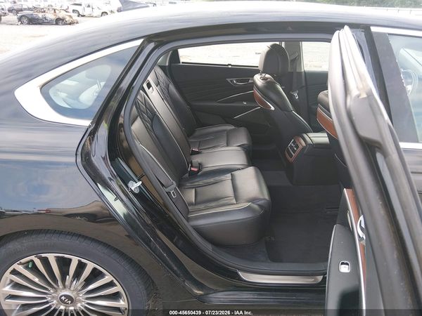 2019 KIA K900 LUXURY