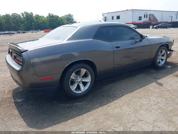 2018 DODGE CHALLENGER SXT
