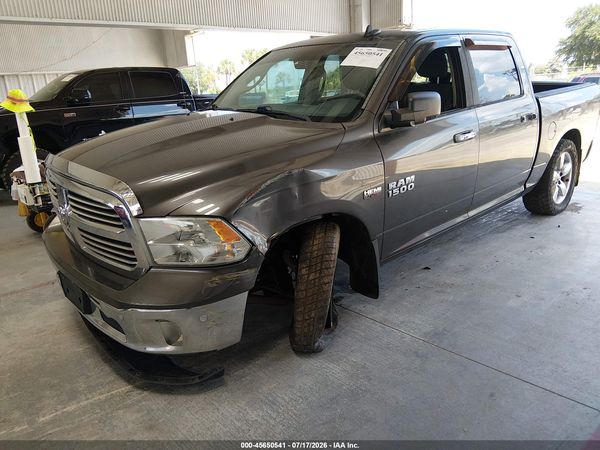 2016 RAM 1500 SLT