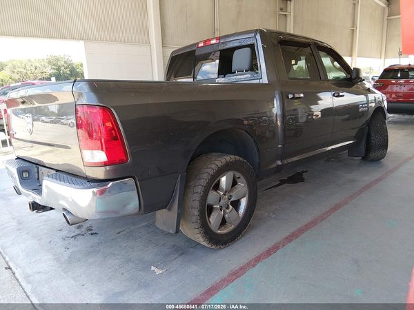 2016 RAM 1500 SLT