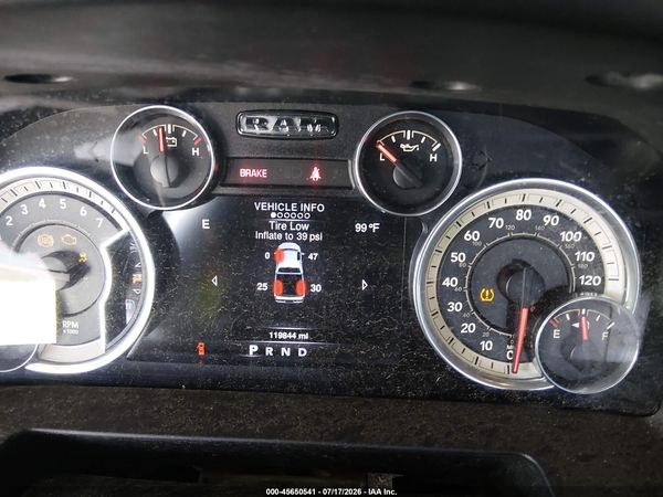 2016 RAM 1500 SLT