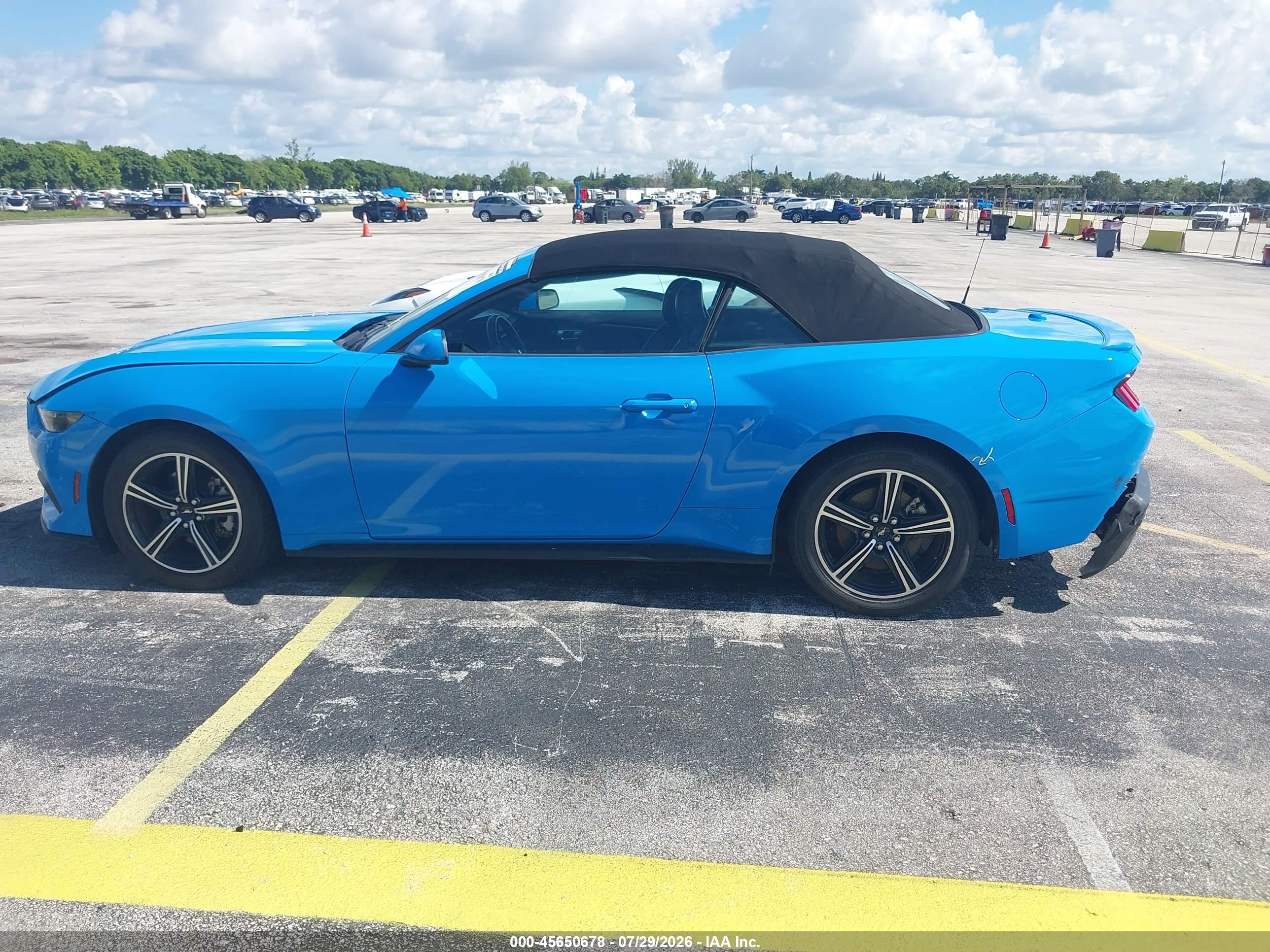 2025 FORD MUSTANG ECOBOOST PREMIUM
