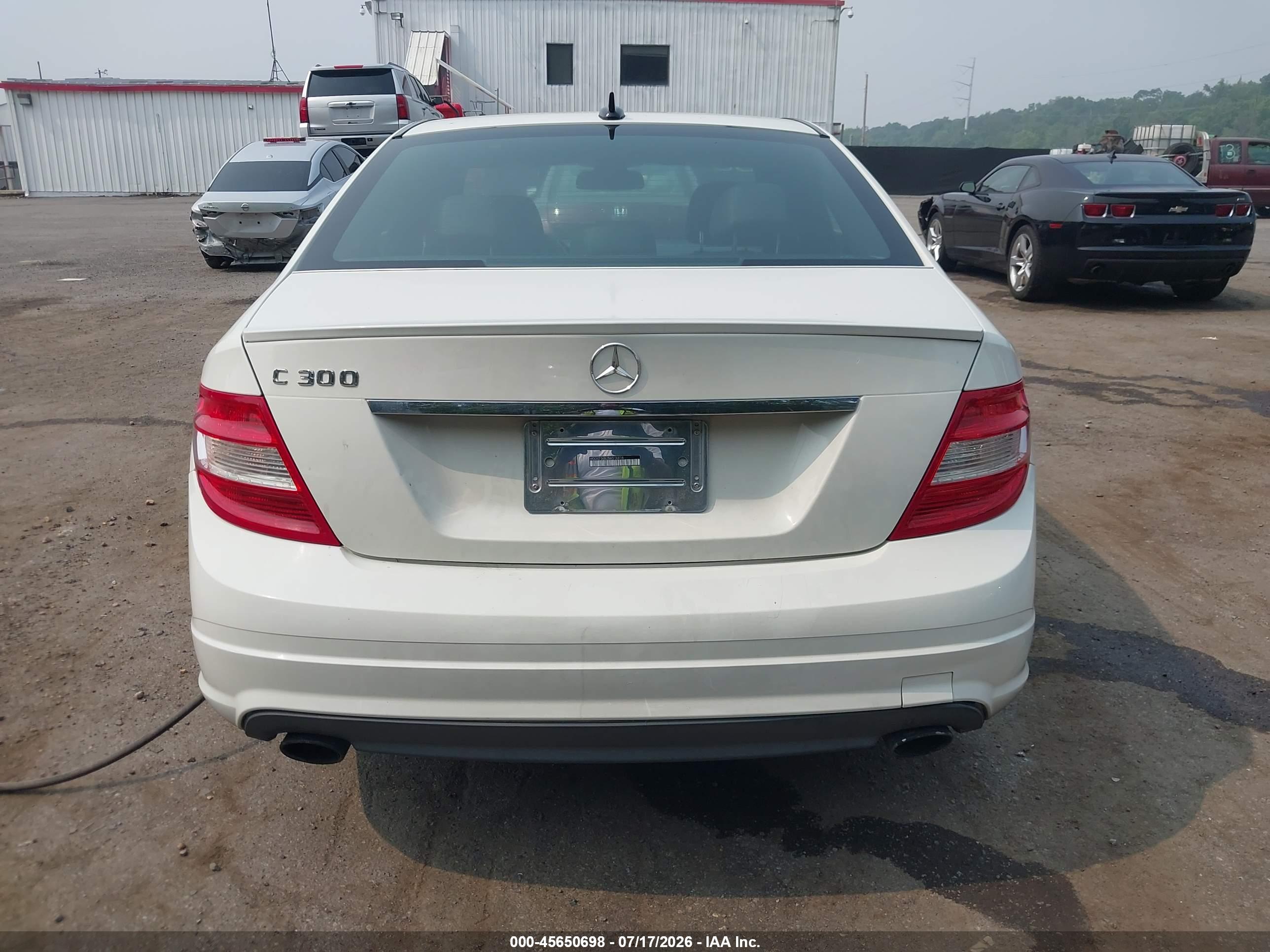 2011 MERCEDES-BENZ C 300 C300