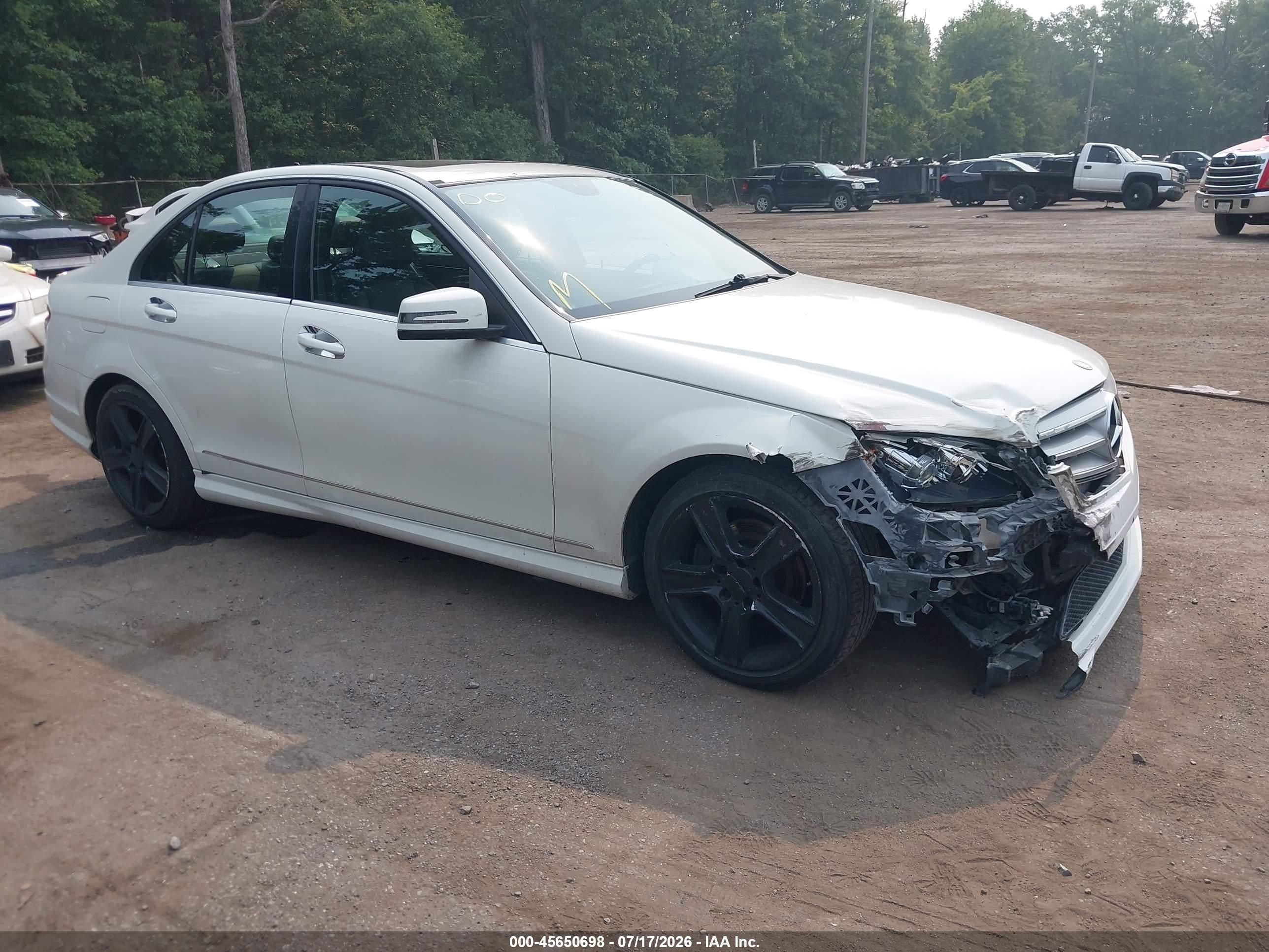 2011 MERCEDES-BENZ C 300 C300