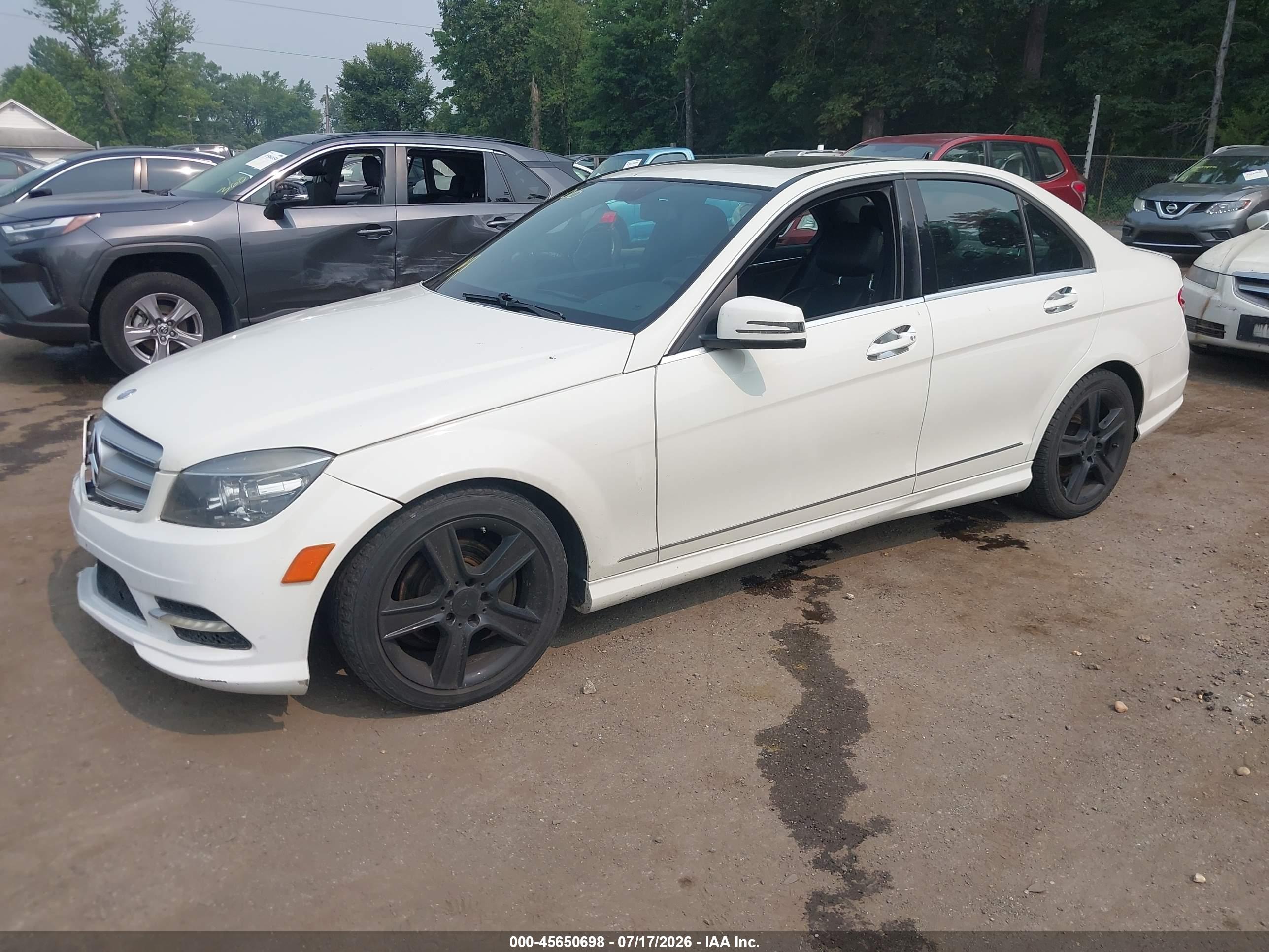 2011 MERCEDES-BENZ C 300 C300