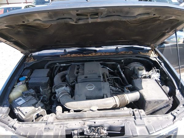 2019 NISSAN FRONTIER SL