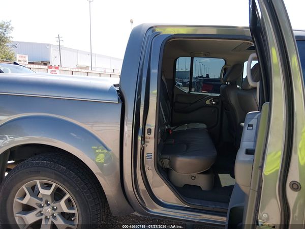 2019 NISSAN FRONTIER SL