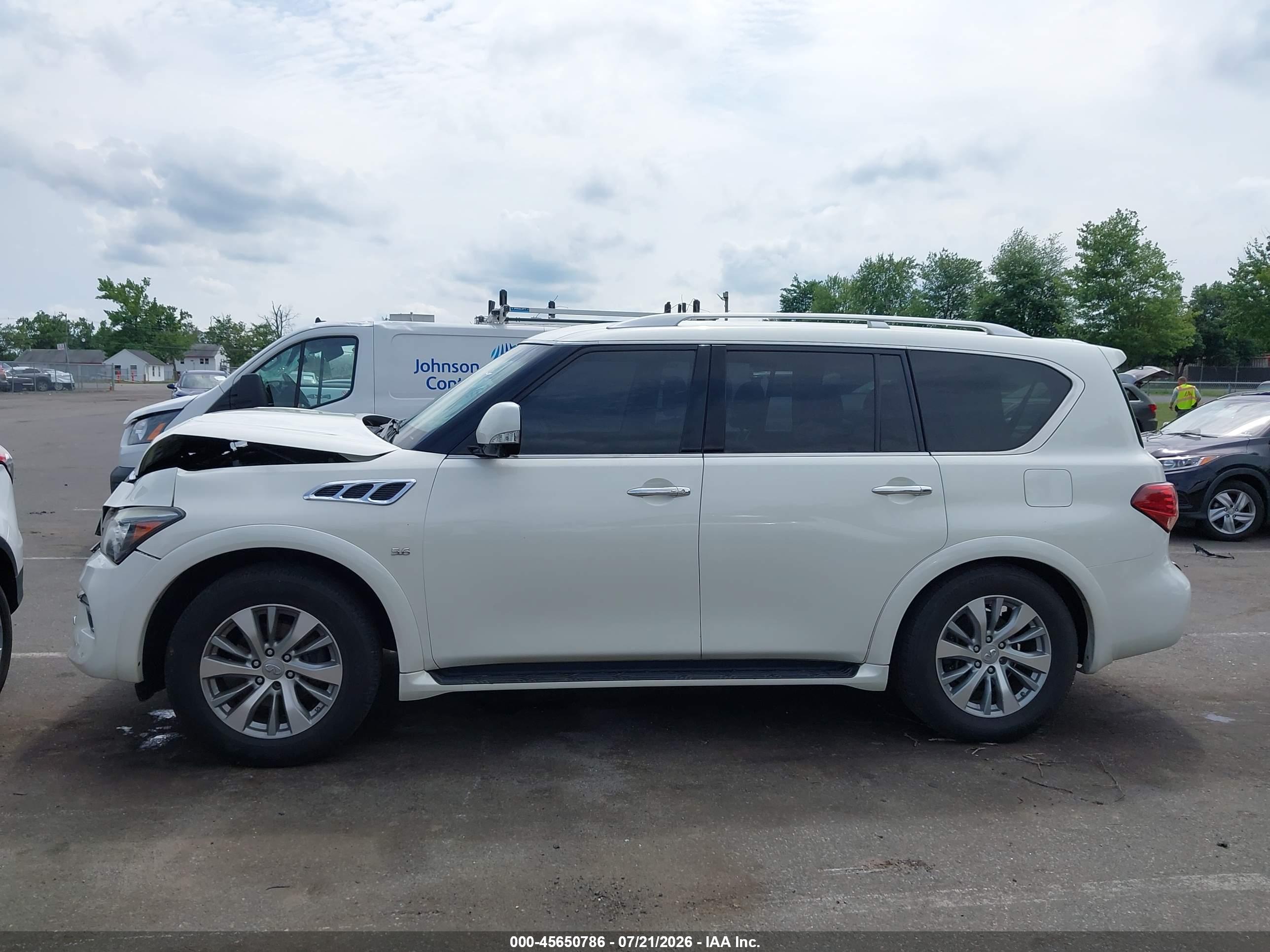 2017 INFINITI QX80
