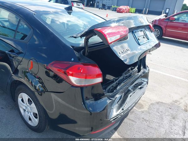 2017 KIA FORTE LX