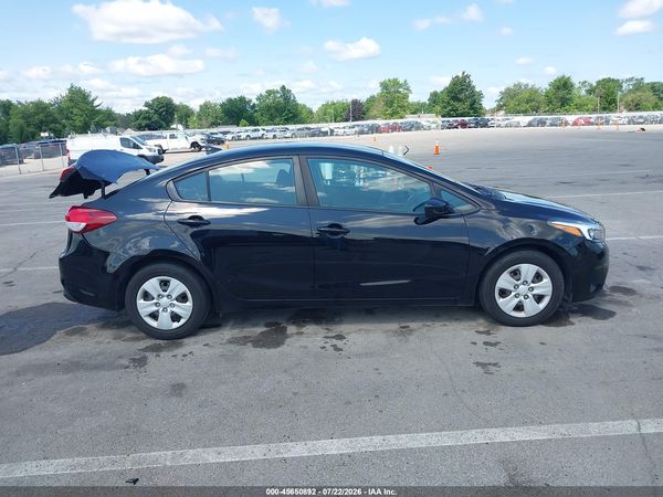 2017 KIA FORTE LX
