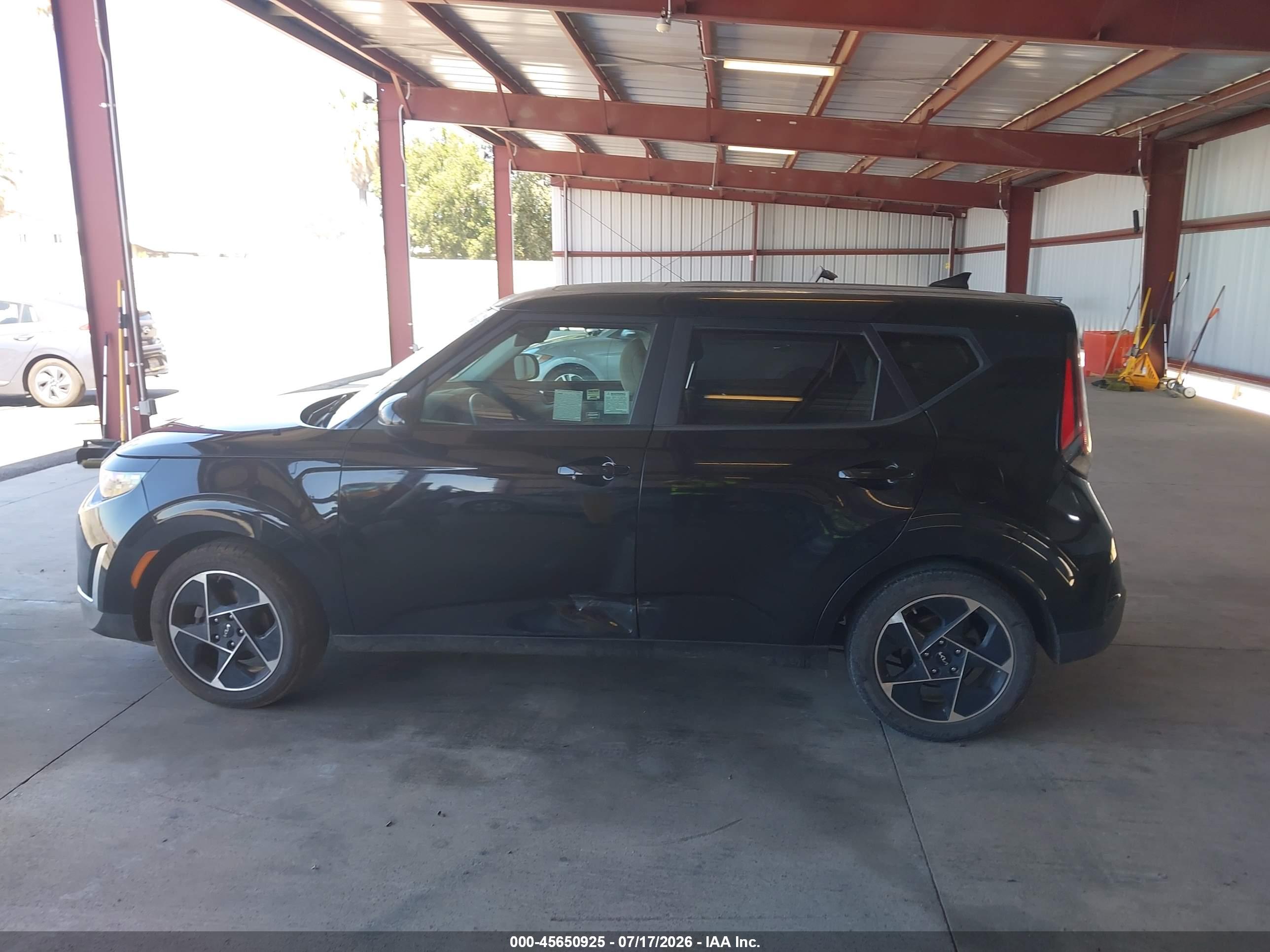 2023 KIA SOUL EX