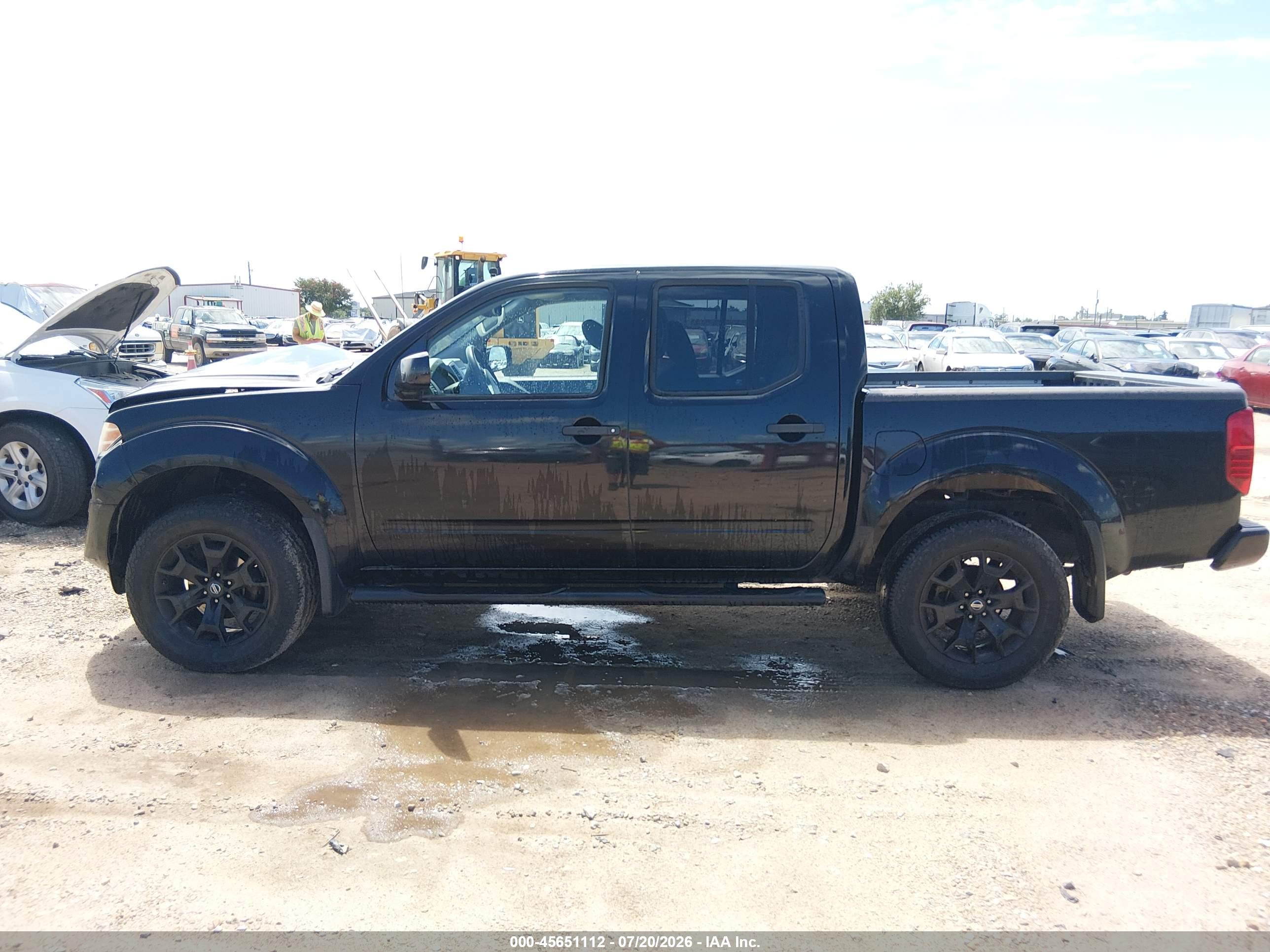 2018 NISSAN FRONTIER SV