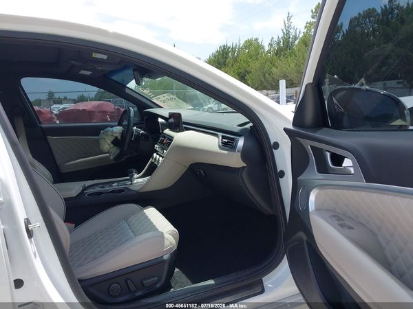 2023 GENESIS G70 3.3T RWD