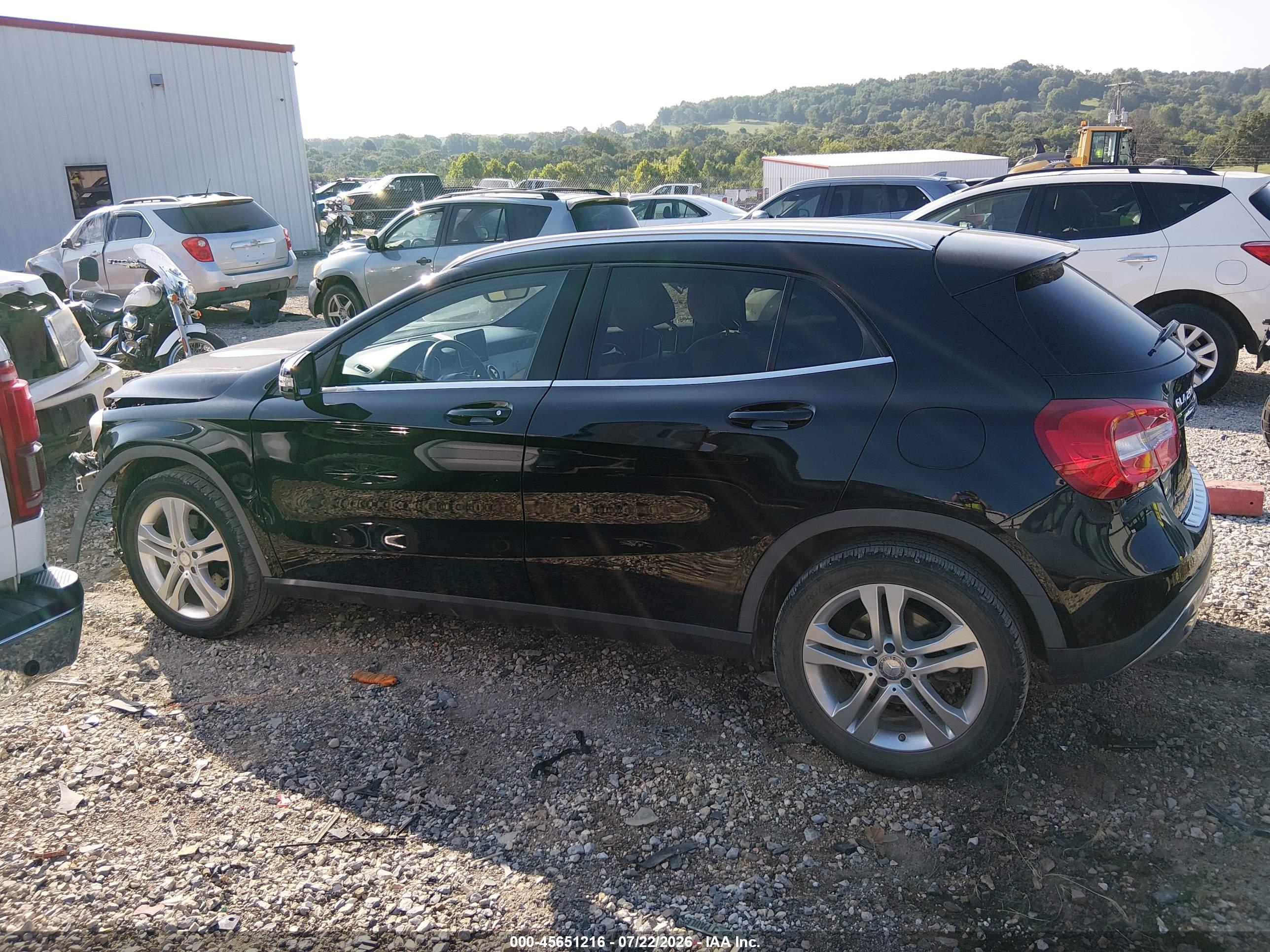 2016 MERCEDES-BENZ GLA 250 GLA250