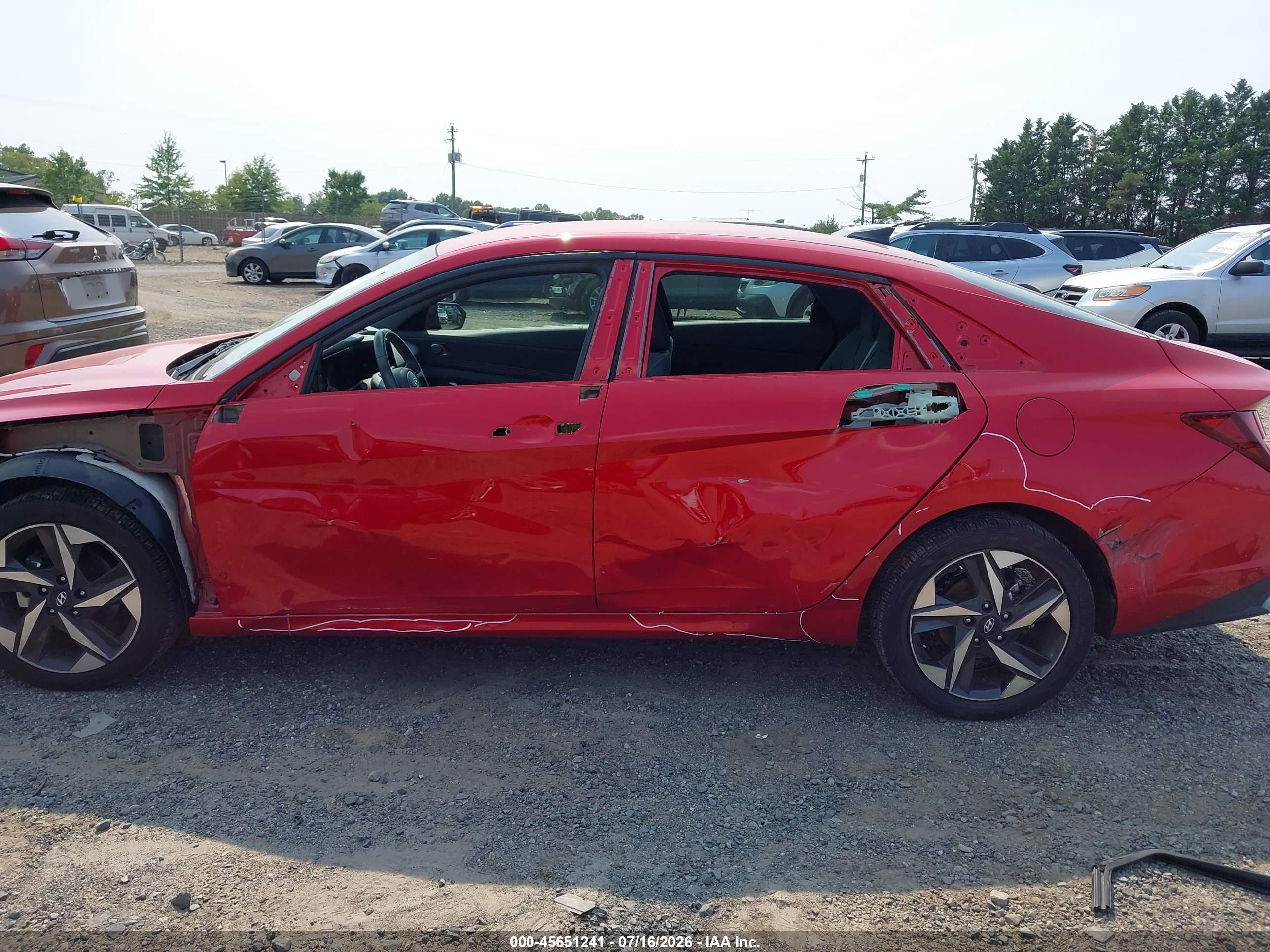 2023 HYUNDAI ELANTRA SEL