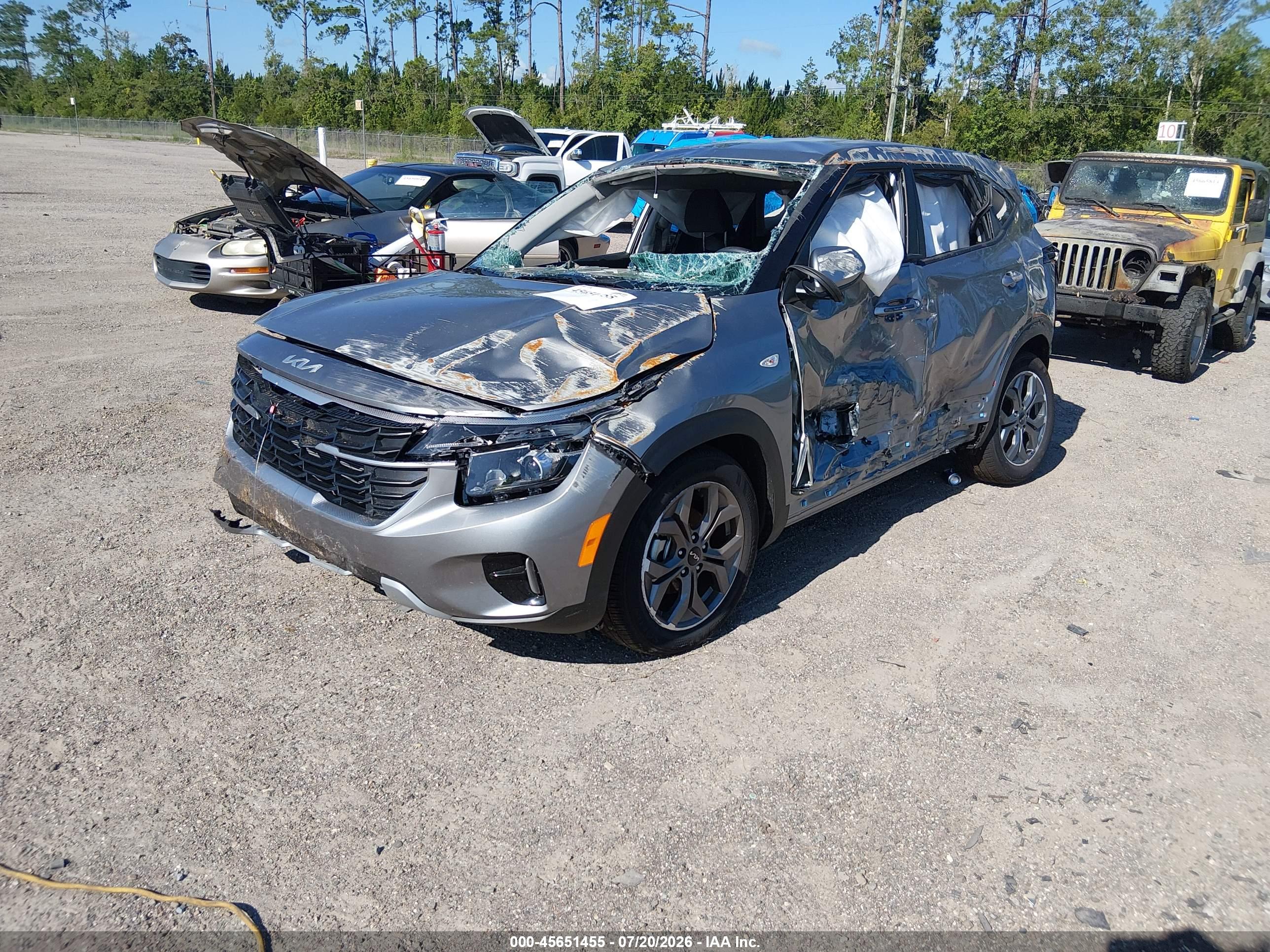2026 KIA SELTOS LX