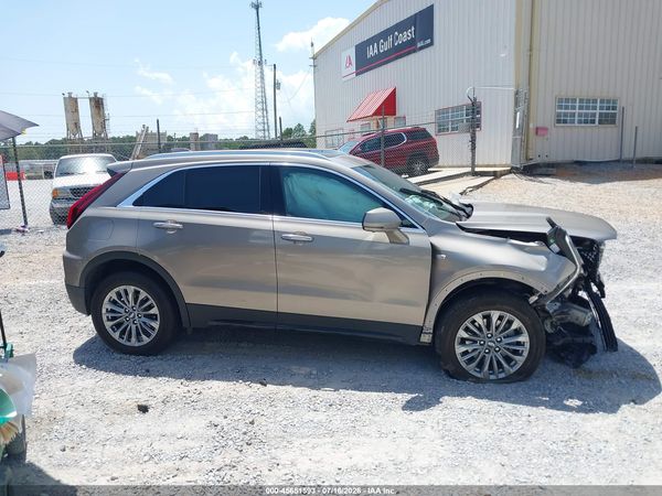 2025 CADILLAC XT4 FWD PREMIUM LUXURY