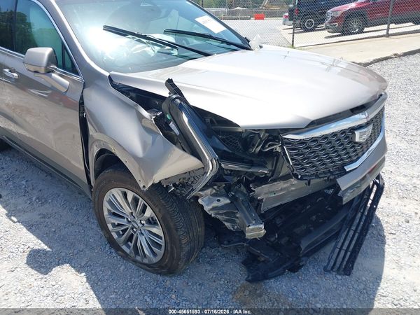 2025 CADILLAC XT4 FWD PREMIUM LUXURY