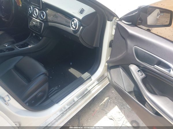 2016 MERCEDES-BENZ CLA 250 4MATIC