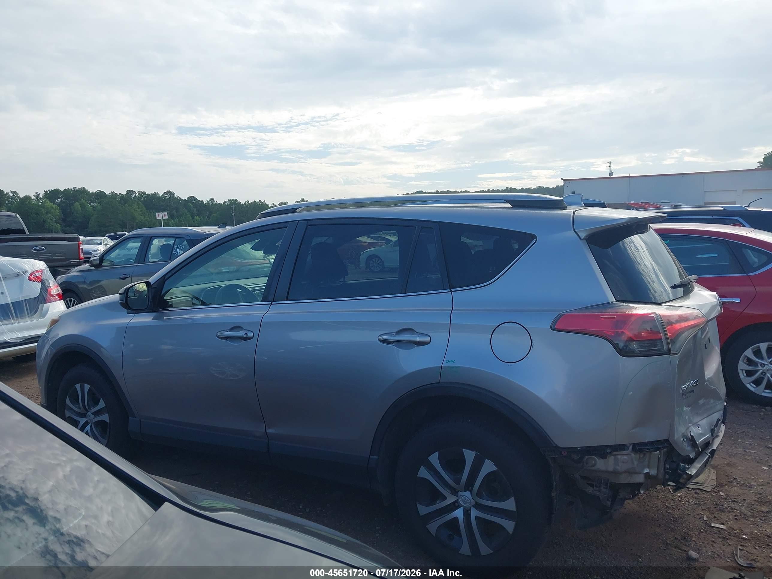 2018 TOYOTA RAV4 LE