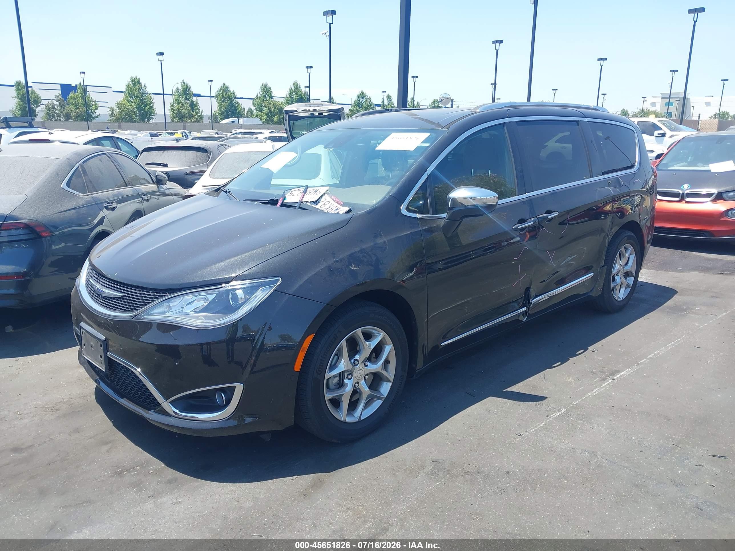 2018 CHRYSLER PACIFICA LIMITED — I2