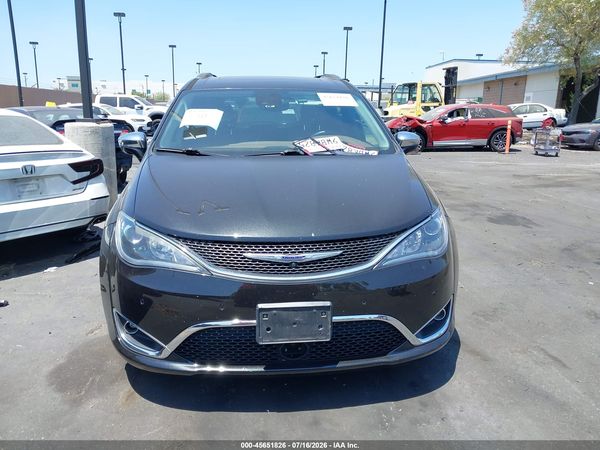 2018 CHRYSLER PACIFICA LIMITED — I115