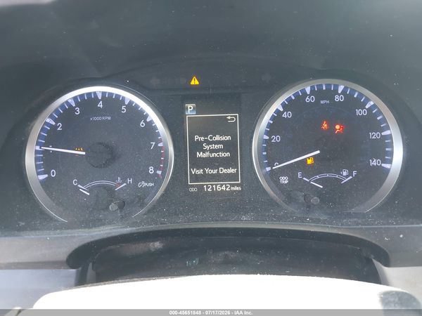 2018 TOYOTA HIGHLANDER LE