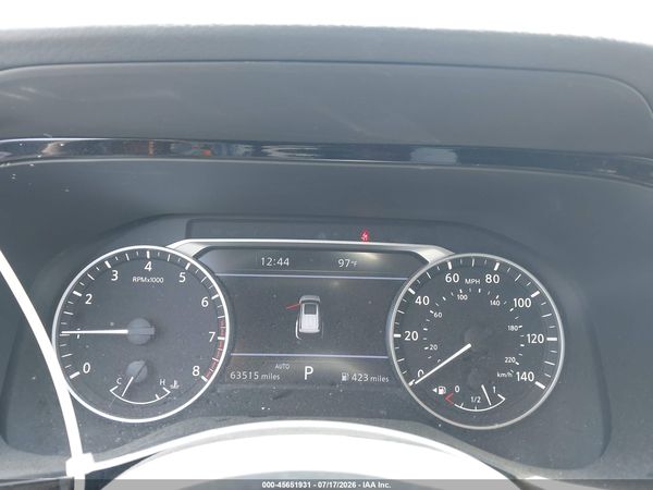 2023 NISSAN PATHFINDER SL 4WD — I7