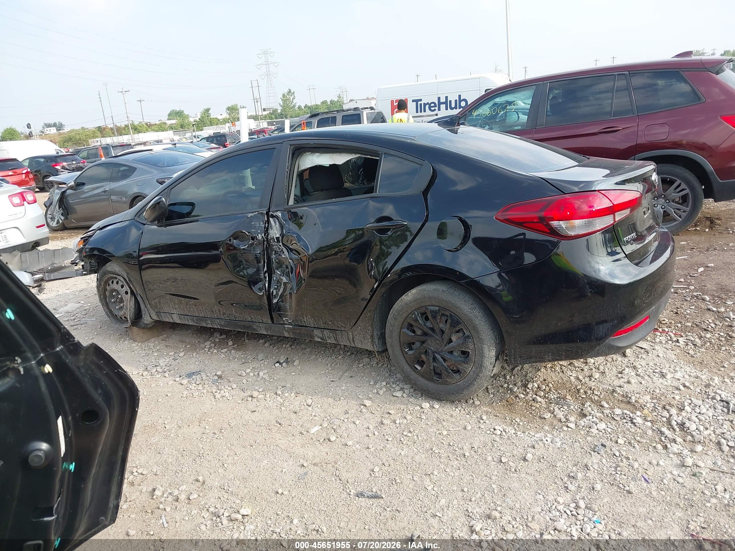 2017 KIA FORTE LX
