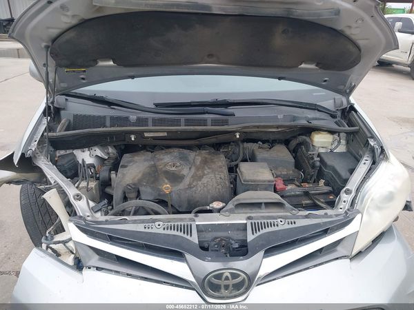 2018 TOYOTA SIENNA XLE 8 PASSENGER