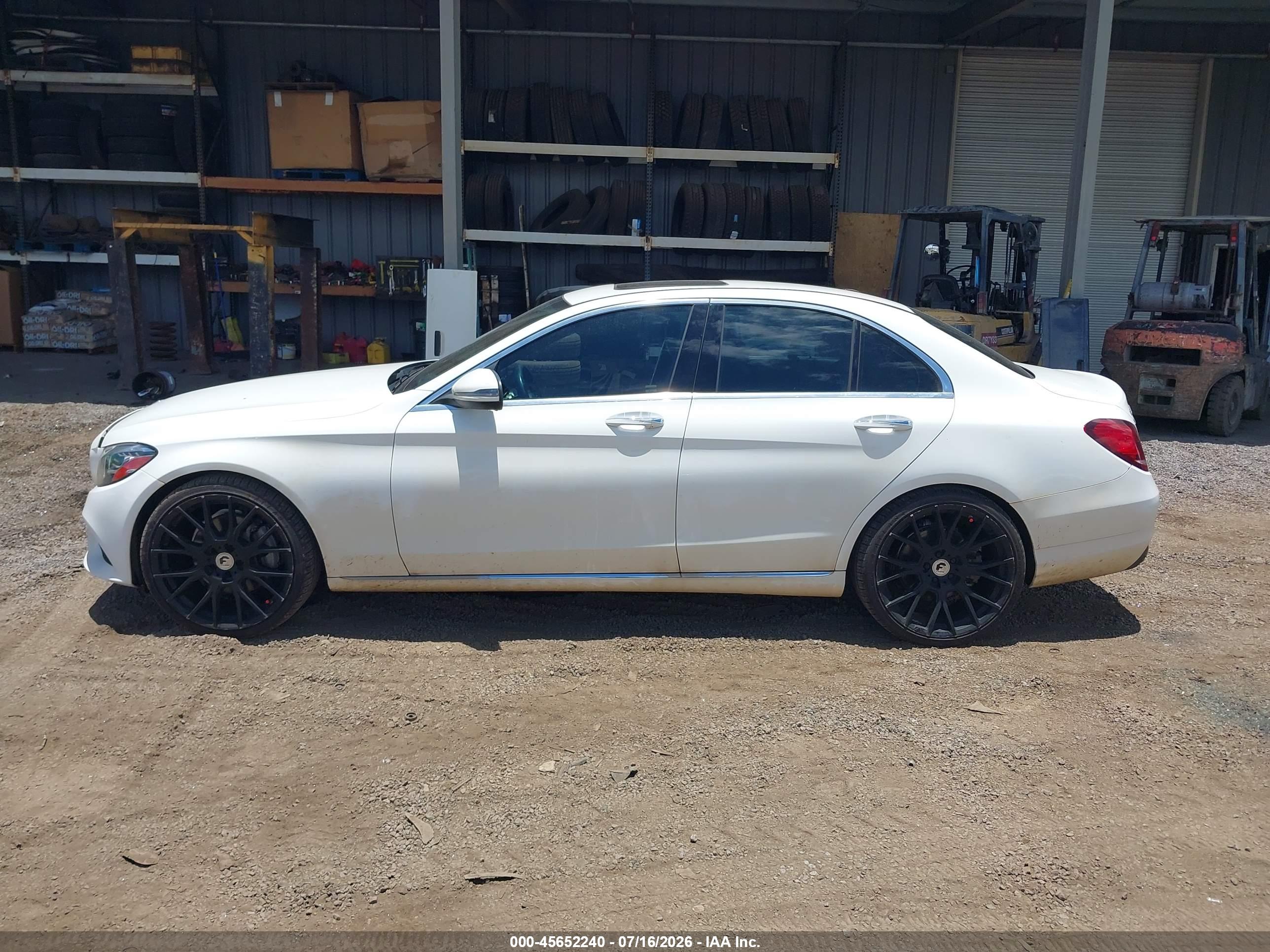 2019 MERCEDES-BENZ C 300 C300