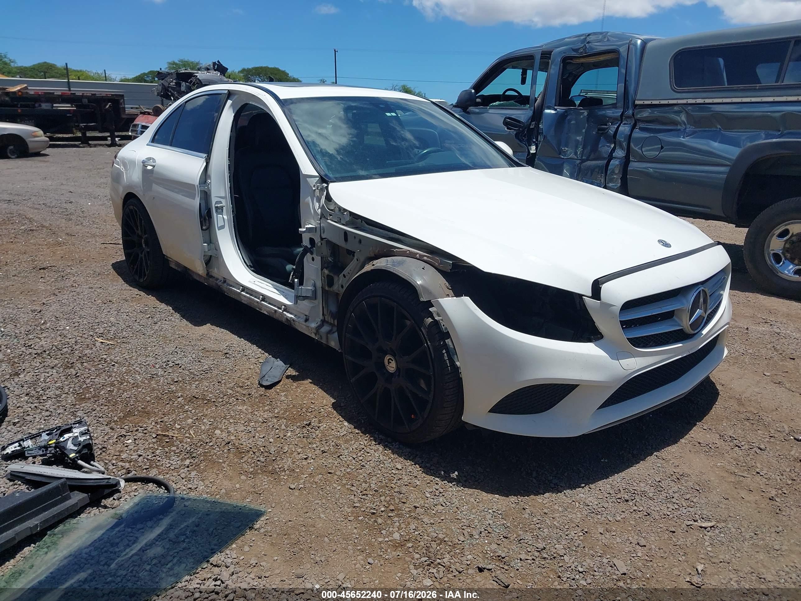 2019 MERCEDES-BENZ C 300 C300
