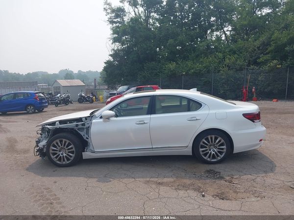 2016 LEXUS LS 460