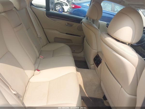 2016 LEXUS LS 460