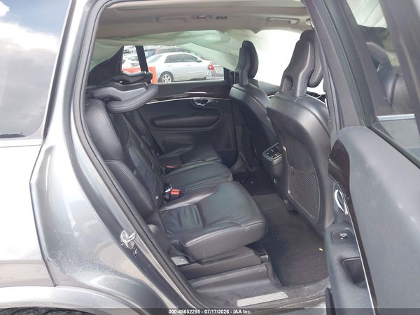 2016 VOLVO XC90 T6 MOMENTUM