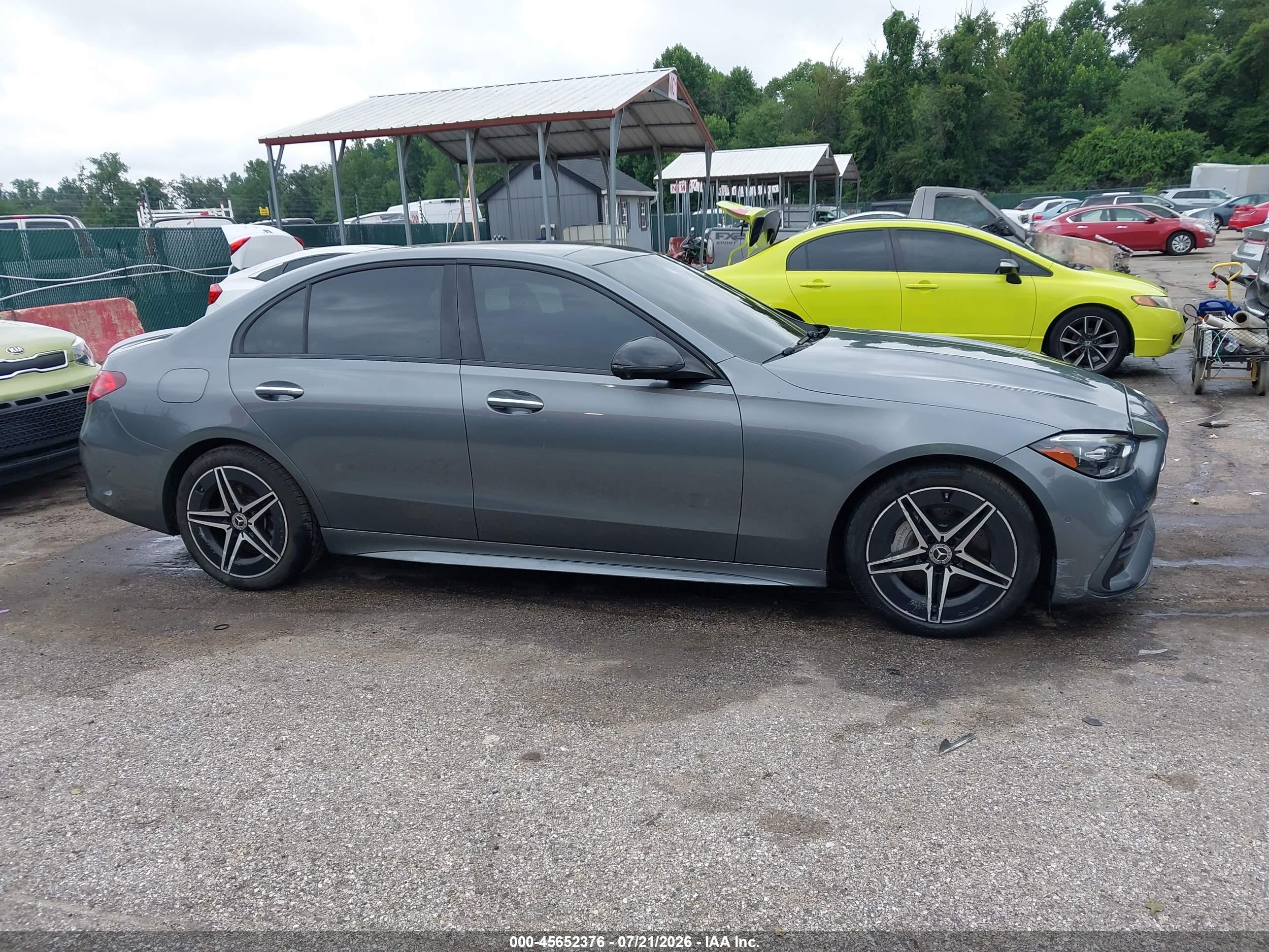 2024 MERCEDES-BENZ C 300