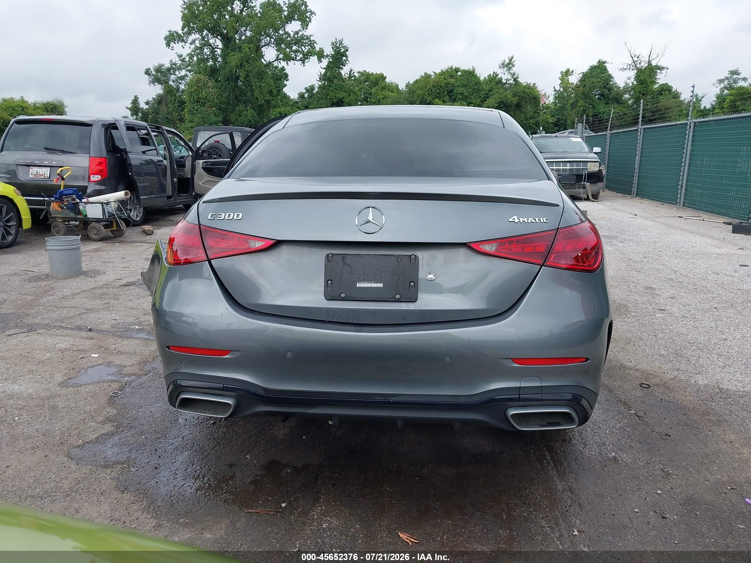 2024 MERCEDES-BENZ C 300