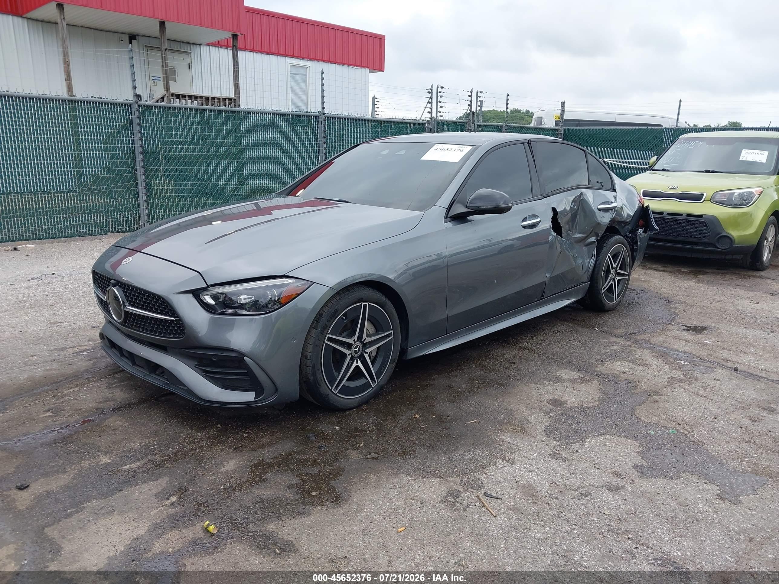 2024 MERCEDES-BENZ C 300