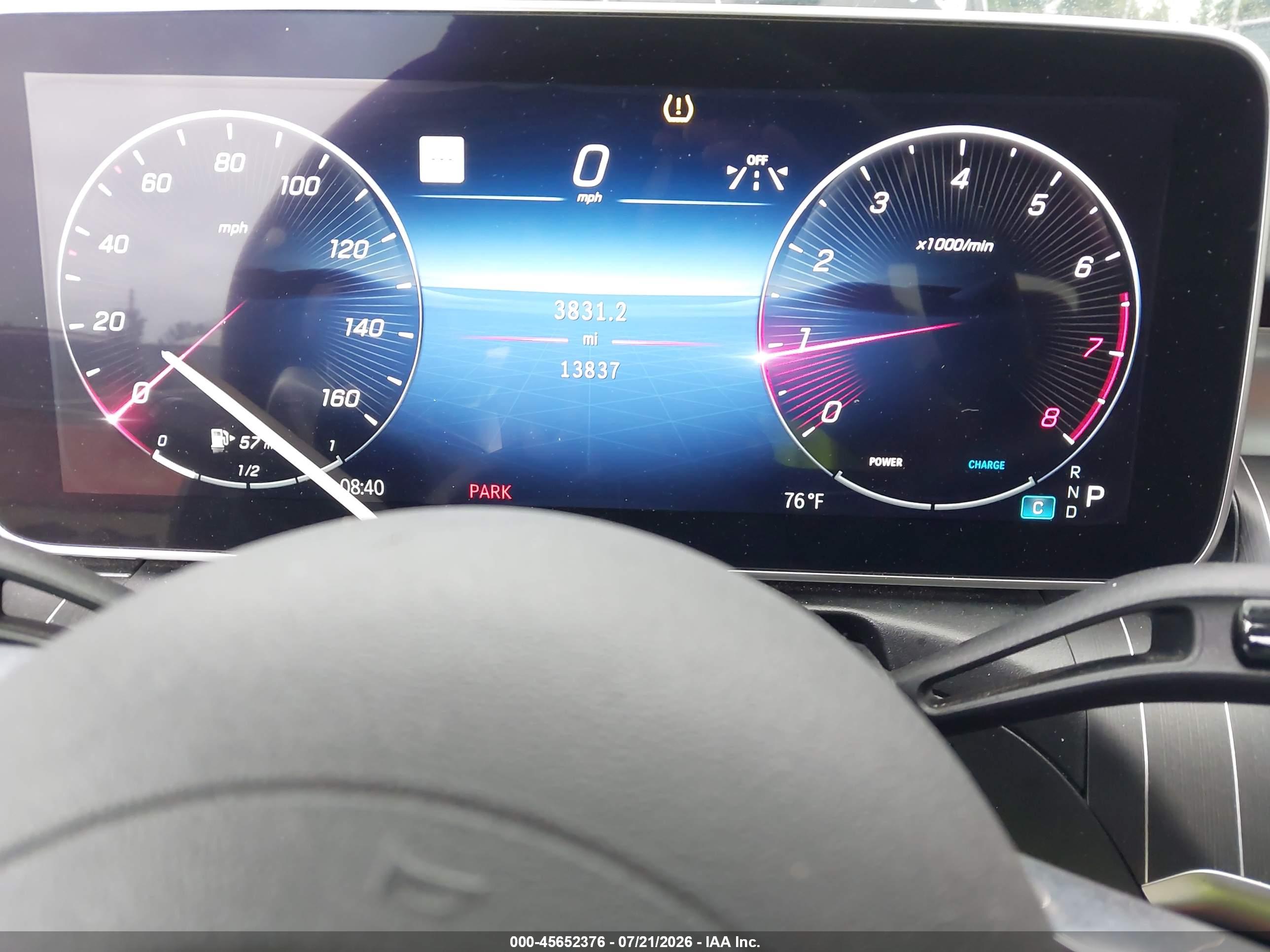 2024 MERCEDES-BENZ C 300