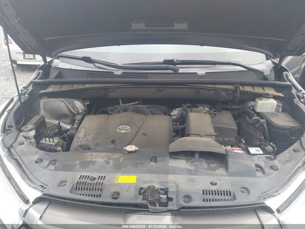 2019 TOYOTA HIGHLANDER XLE