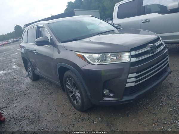 2019 TOYOTA HIGHLANDER XLE