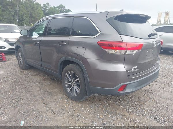 2019 TOYOTA HIGHLANDER XLE