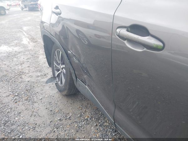 2019 TOYOTA HIGHLANDER XLE