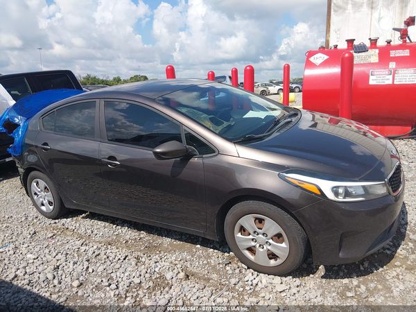 2017 KIA FORTE LX