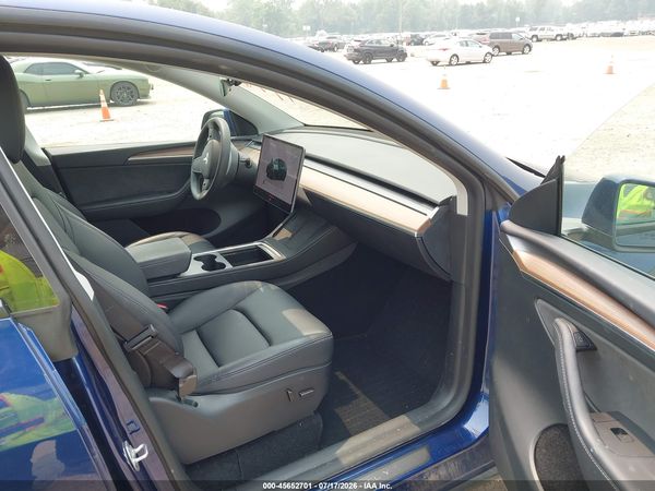 2024 TESLA MODEL Y