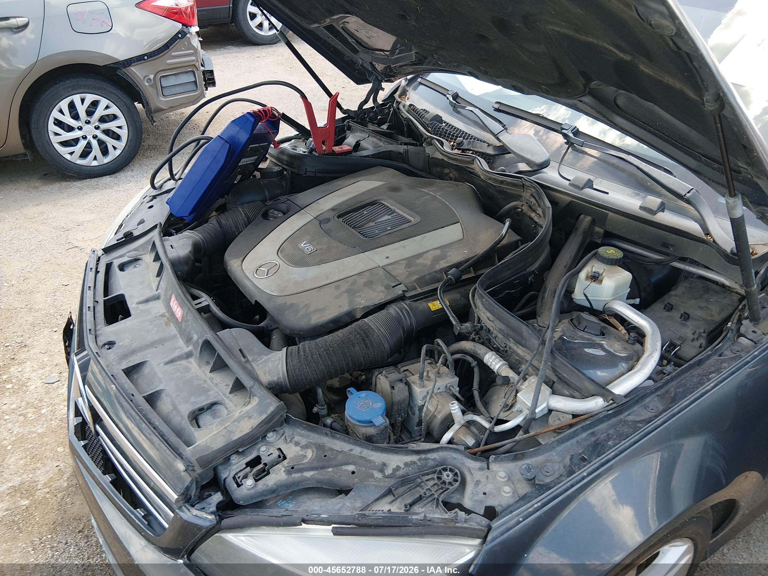 2011 MERCEDES-BENZ C 300 C300 4-MATIC