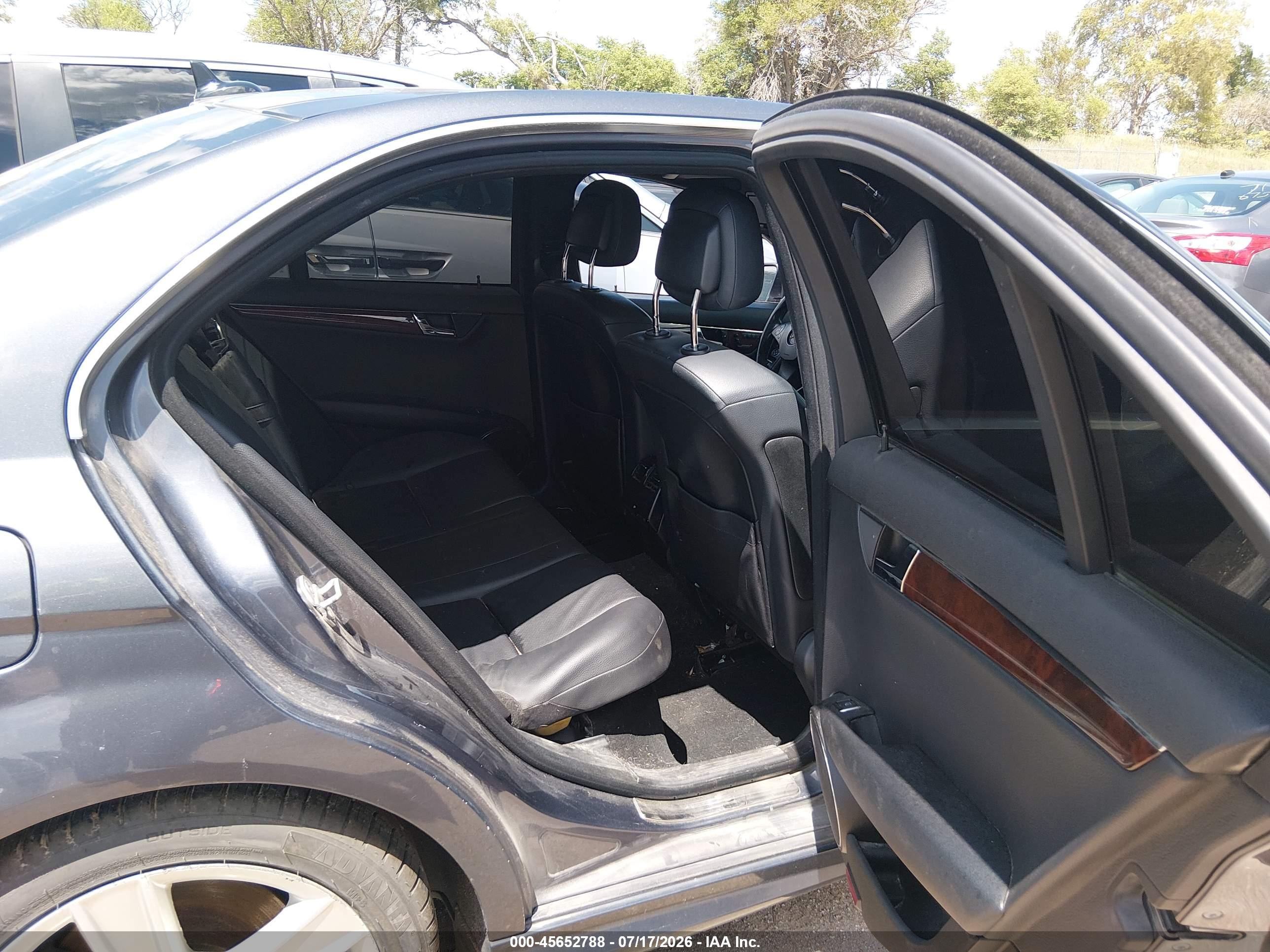 2011 MERCEDES-BENZ C 300 C300 4-MATIC