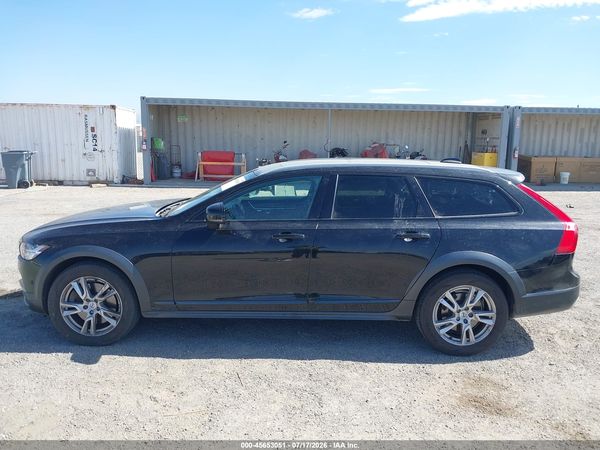 2018 VOLVO V90 CROSS COUNTRY T5
