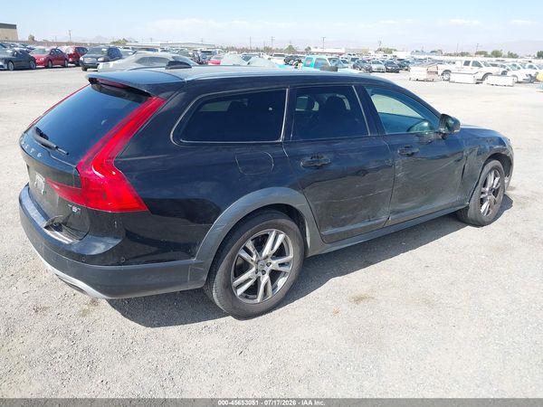 2018 VOLVO V90 CROSS COUNTRY T5
